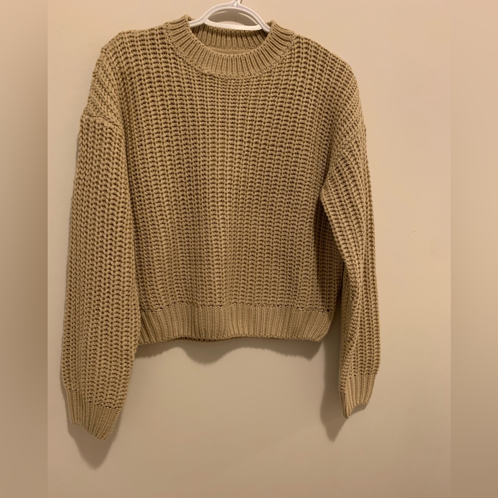 NWT- Noisy May Marley crew (O) neck knitted chunky full over sweater